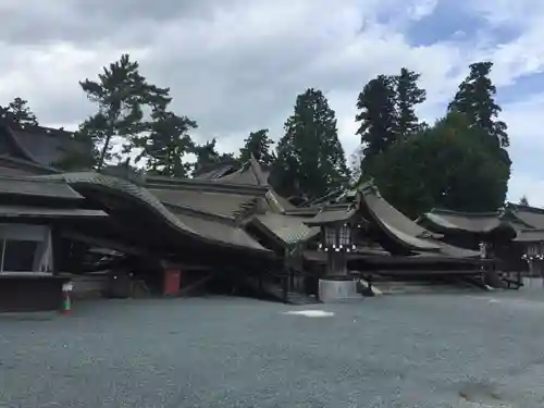 阿蘇神社の本殿