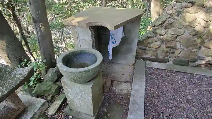 御嶽神社(宗像大社中津宮境外社)の手水舎