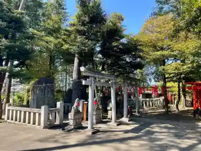 東伏見稲荷神社の{uncategorized: "未分類", other: "その他", undefined: "問題あり", building: "その他建物", grave: "お墓", sacred_gate: "鳥居", guardian: "狛犬", statue: "像", buddha: "仏像", history: "歴史", nature: "自然", garden: "庭園", animal: "動物", pagoda: "塔", temizu: "手水舎", mountain_gate: "山門・神門", sanctuary: "本殿・本堂", subordinate: "末社・摂社", art: "芸術", scenery: "景色", jizo: "地蔵", ema: "絵馬", goshuin: "御朱印", omikuji: "おみくじ", items: "授与品その他", amulet: "お守り", goshuincho: "御朱印帳", eats: "食事", festival: "お祭り", votive_dance: "神楽", shichigosan: "七五三参", wedding: "結婚式", experience: "体験その他", initially: "初詣", around: "周辺", anti_infection: "感染症対策"}