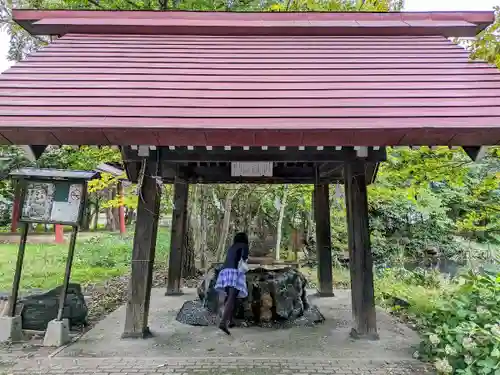 永山神社の手水