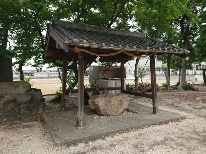 八幡神社の手水舎