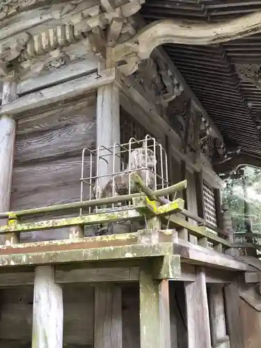 八所神社の本殿