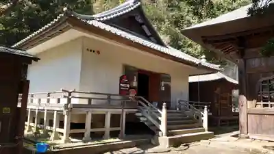 浄光明寺の本殿・本堂