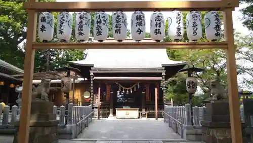 星川杉山神社の本殿・本堂