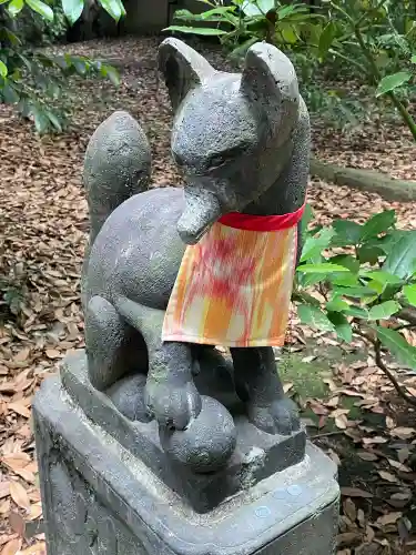 八雲氷川神社奥宮の{uncategorized: "未分類", other: "その他", undefined: "問題あり", building: "その他建物", grave: "お墓", sacred_gate: "鳥居", guardian: "狛犬", statue: "像", buddha: "仏像", history: "歴史", nature: "自然", garden: "庭園", animal: "動物", pagoda: "塔", temizu: "手水舎", mountain_gate: "山門・神門", sanctuary: "本殿・本堂", subordinate: "末社・摂社", art: "芸術", scenery: "景色", jizo: "地蔵", ema: "絵馬", goshuin: "御朱印", omikuji: "おみくじ", items: "授与品その他", amulet: "お守り", goshuincho: "御朱印帳", eats: "食事", festival: "お祭り", votive_dance: "神楽", shichigosan: "七五三参", wedding: "結婚式", experience: "体験その他", initially: "初詣", around: "周辺", anti_infection: "感染症対策"}