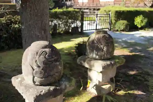 雲樹寺の像