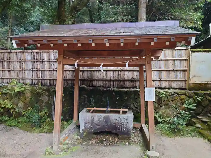 猿投神社の手水舎