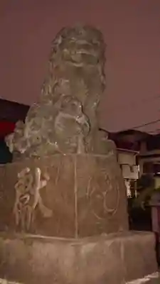 東八幡神社の狛犬