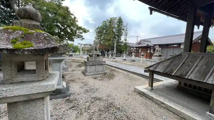 郷里神社のその他建物