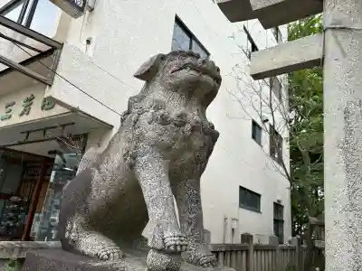天御中主神社の{uncategorized: "未分類", other: "その他", undefined: "問題あり", building: "その他建物", grave: "お墓", sacred_gate: "鳥居", guardian: "狛犬", statue: "像", buddha: "仏像", history: "歴史", nature: "自然", garden: "庭園", animal: "動物", pagoda: "塔", temizu: "手水舎", mountain_gate: "山門・神門", sanctuary: "本殿・本堂", subordinate: "末社・摂社", art: "芸術", scenery: "景色", jizo: "地蔵", ema: "絵馬", goshuin: "御朱印", omikuji: "おみくじ", items: "授与品その他", amulet: "お守り", goshuincho: "御朱印帳", eats: "食事", festival: "お祭り", votive_dance: "神楽", shichigosan: "七五三参", wedding: "結婚式", experience: "体験その他", initially: "初詣", around: "周辺", anti_infection: "感染症対策"}