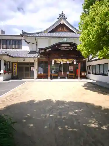 出雲大社松山分祠の{uncategorized: "未分類", other: "その他", undefined: "問題あり", building: "その他建物", grave: "お墓", sacred_gate: "鳥居", guardian: "狛犬", statue: "像", buddha: "仏像", history: "歴史", nature: "自然", garden: "庭園", animal: "動物", pagoda: "塔", temizu: "手水舎", mountain_gate: "山門・神門", sanctuary: "本殿・本堂", subordinate: "末社・摂社", art: "芸術", scenery: "景色", jizo: "地蔵", ema: "絵馬", goshuin: "御朱印", omikuji: "おみくじ", items: "授与品その他", amulet: "お守り", goshuincho: "御朱印帳", eats: "食事", festival: "お祭り", votive_dance: "神楽", shichigosan: "七五三参", wedding: "結婚式", experience: "体験その他", initially: "初詣", around: "周辺", anti_infection: "感染症対策"}