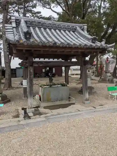 大樹寺（松安院大樹寺）の手水舎