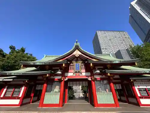 日枝神社の山門