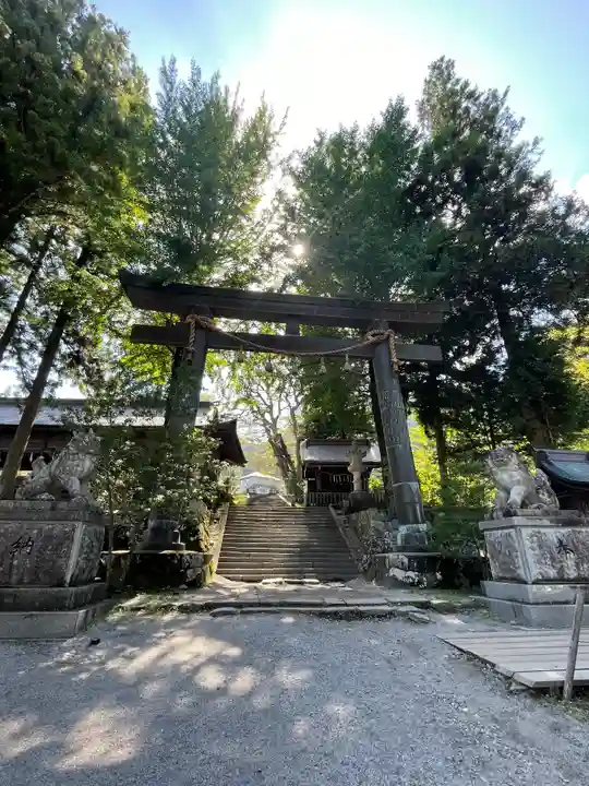 諏訪大社上社前宮(長野県)