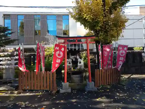 麻布氷川神社の鳥居