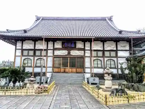 長源寺の本殿・本堂