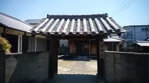 薬師寺の山門