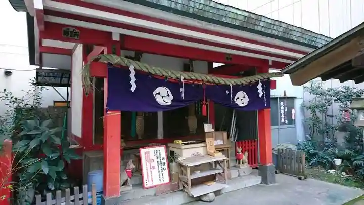 讃岐小白稲荷神社の本殿・本堂