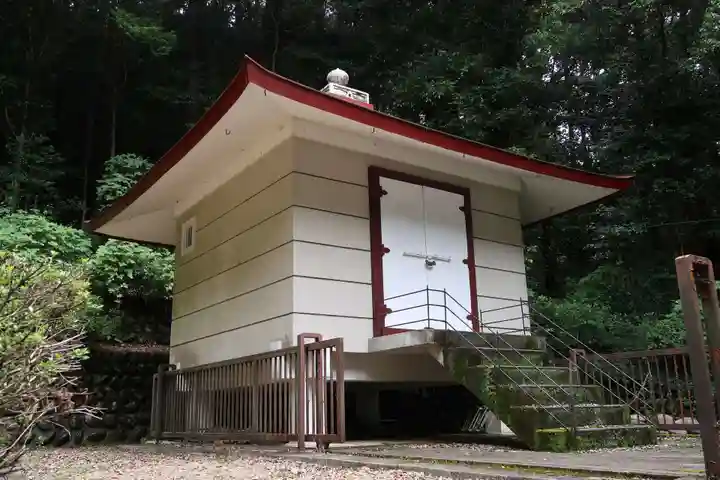 岩滝山毘沙門堂(岐阜県)