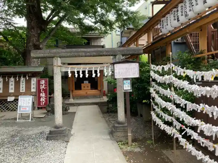 川越熊野神社の{uncategorized: "未分類", other: "その他", undefined: "問題あり", building: "その他建物", grave: "お墓", sacred_gate: "鳥居", guardian: "狛犬", statue: "像", buddha: "仏像", history: "歴史", nature: "自然", garden: "庭園", animal: "動物", pagoda: "塔", temizu: "手水舎", mountain_gate: "山門・神門", sanctuary: "本殿・本堂", subordinate: "末社・摂社", art: "芸術", scenery: "景色", jizo: "地蔵", ema: "絵馬", goshuin: "御朱印", omikuji: "おみくじ", items: "授与品その他", amulet: "お守り", goshuincho: "御朱印帳", eats: "食事", festival: "お祭り", votive_dance: "神楽", shichigosan: "七五三参", wedding: "結婚式", experience: "体験その他", initially: "初詣", around: "周辺", anti_infection: "感染症対策"}
