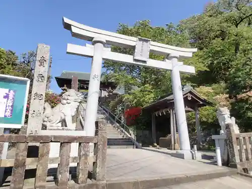 賣豆紀神社の鳥居