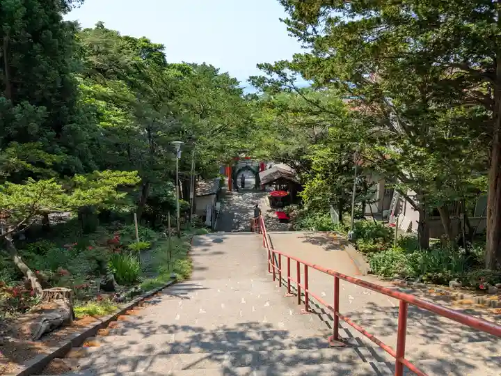 虻田神社の景色