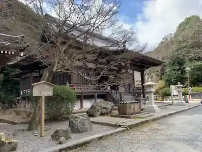 微妙寺の本殿・本堂