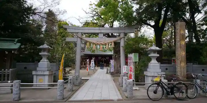 新田神社の鳥居