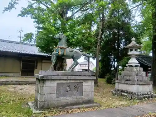 高桑八幡神社の{uncategorized: "未分類", other: "その他", undefined: "問題あり", building: "その他建物", grave: "お墓", sacred_gate: "鳥居", guardian: "狛犬", statue: "像", buddha: "仏像", history: "歴史", nature: "自然", garden: "庭園", animal: "動物", pagoda: "塔", temizu: "手水舎", mountain_gate: "山門・神門", sanctuary: "本殿・本堂", subordinate: "末社・摂社", art: "芸術", scenery: "景色", jizo: "地蔵", ema: "絵馬", goshuin: "御朱印", omikuji: "おみくじ", items: "授与品その他", amulet: "お守り", goshuincho: "御朱印帳", eats: "食事", festival: "お祭り", votive_dance: "神楽", shichigosan: "七五三参", wedding: "結婚式", experience: "体験その他", initially: "初詣", around: "周辺", anti_infection: "感染症対策"}