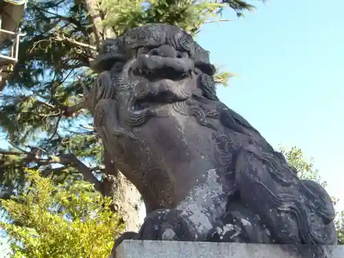 健田須賀神社の狛犬