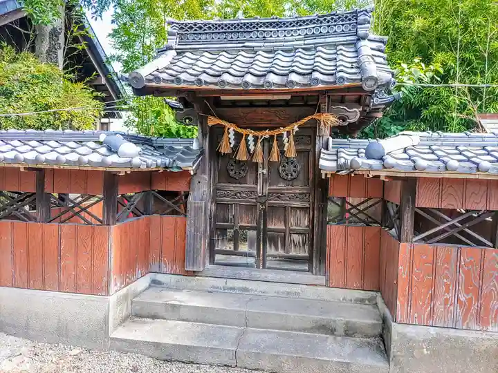 神明社の末社・摂社
