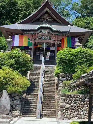 埼玉厄除け開運大師・龍泉寺（切り絵御朱印発祥の寺）の本殿