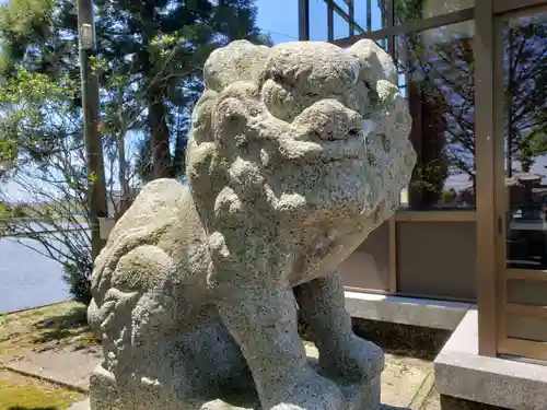 神明社の狛犬