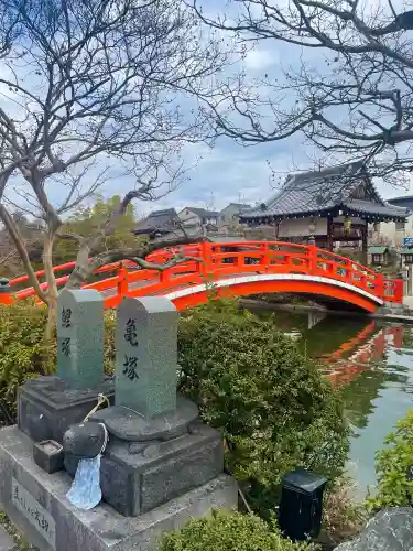 神泉苑の{uncategorized: "未分類", other: "その他", undefined: "問題あり", building: "その他建物", grave: "お墓", sacred_gate: "鳥居", guardian: "狛犬", statue: "像", buddha: "仏像", history: "歴史", nature: "自然", garden: "庭園", animal: "動物", pagoda: "塔", temizu: "手水舎", mountain_gate: "山門・神門", sanctuary: "本殿・本堂", subordinate: "末社・摂社", art: "芸術", scenery: "景色", jizo: "地蔵", ema: "絵馬", goshuin: "御朱印", omikuji: "おみくじ", items: "授与品その他", amulet: "お守り", goshuincho: "御朱印帳", eats: "食事", festival: "お祭り", votive_dance: "神楽", shichigosan: "七五三参", wedding: "結婚式", experience: "体験その他", initially: "初詣", around: "周辺", anti_infection: "感染症対策"}