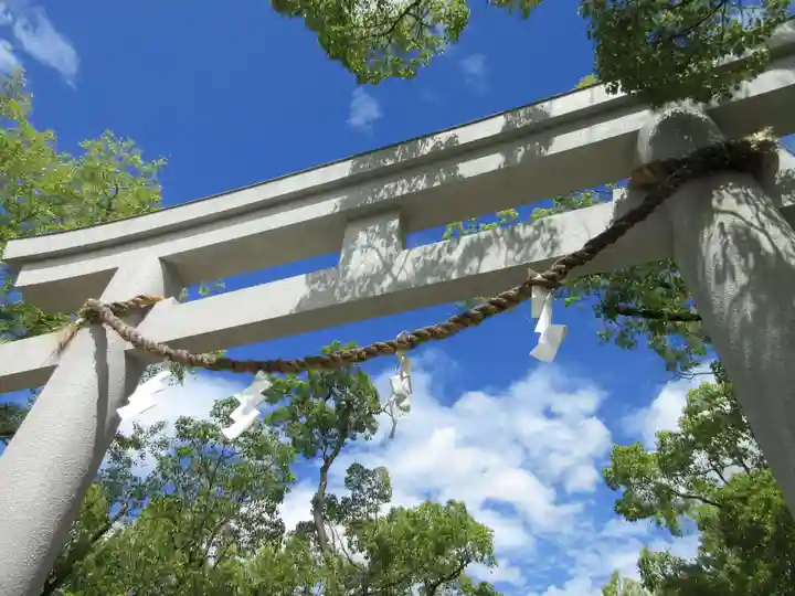 湊川神社の鳥居