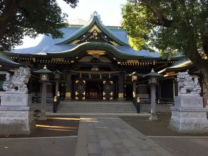 穴八幡宮の本殿・本堂