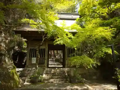 羅漢寺の山門・神門