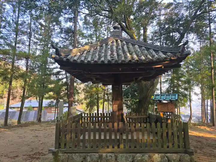 二上山傘堂(奈良県)