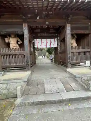 神恵院の山門・神門