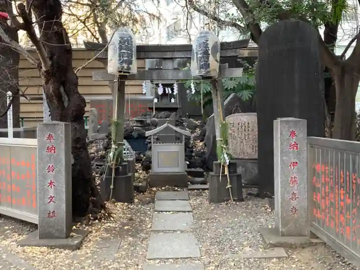 花園神社の末社・摂社