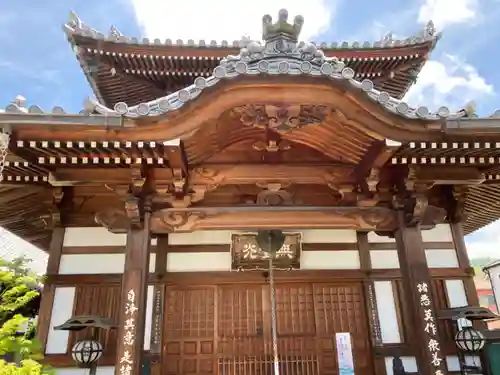 極楽寺の本殿・本堂