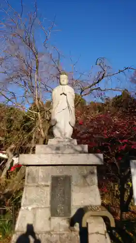 本土寺の像