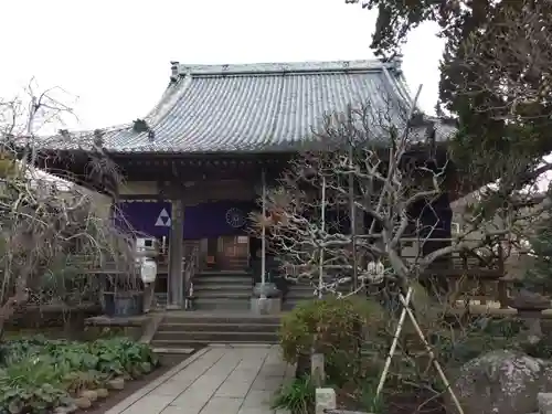 宝戒寺の本殿・本堂