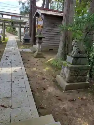 諏訪神社の狛犬