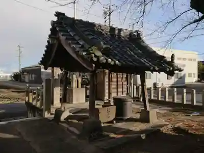 彦丸田神社の手水舎