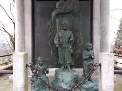 倶利迦羅不動寺山頂本堂(石川県)