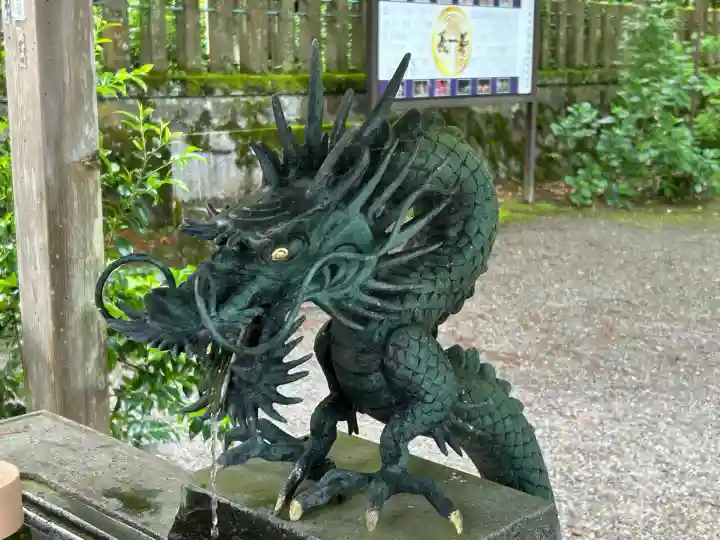 春日山神社(新潟県)