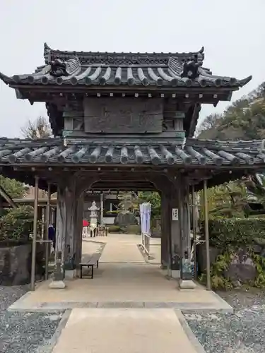 光明寺（とら薬師）の山門・神門