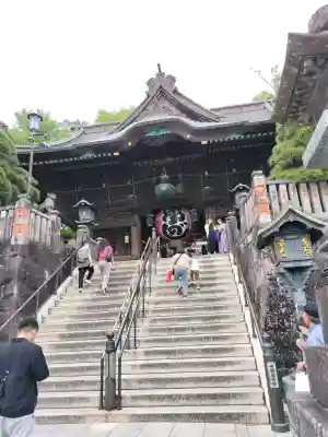 成田山新勝寺の{uncategorized: "未分類", other: "その他", undefined: "問題あり", building: "その他建物", grave: "お墓", sacred_gate: "鳥居", guardian: "狛犬", statue: "像", buddha: "仏像", history: "歴史", nature: "自然", garden: "庭園", animal: "動物", pagoda: "塔", temizu: "手水舎", mountain_gate: "山門・神門", sanctuary: "本殿・本堂", subordinate: "末社・摂社", art: "芸術", scenery: "景色", jizo: "地蔵", ema: "絵馬", goshuin: "御朱印", omikuji: "おみくじ", items: "授与品その他", amulet: "お守り", goshuincho: "御朱印帳", eats: "食事", festival: "お祭り", votive_dance: "神楽", shichigosan: "七五三参", wedding: "結婚式", experience: "体験その他", initially: "初詣", around: "周辺", anti_infection: "感染症対策"}