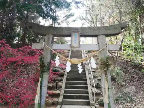 滑川神社 - 仕事と子どもの守り神の鳥居